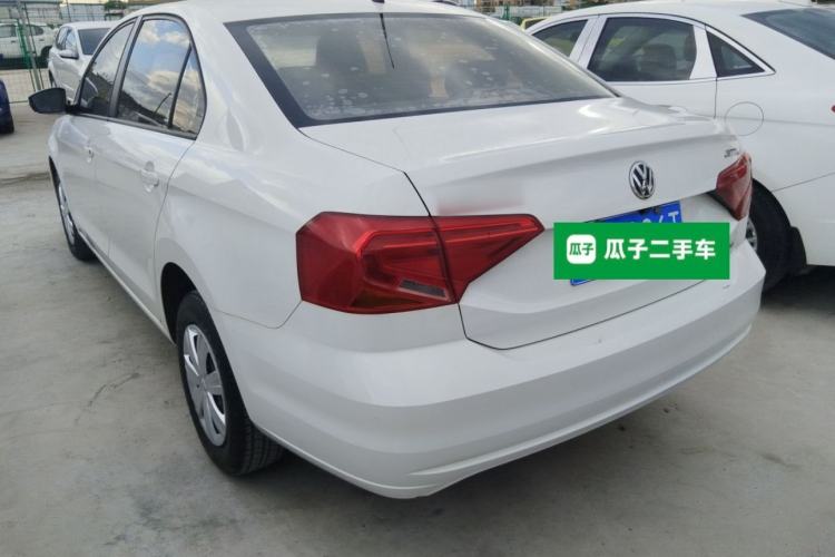 Used Volkswagen Jetta 2017 1.5L Manual Fashion Edition
