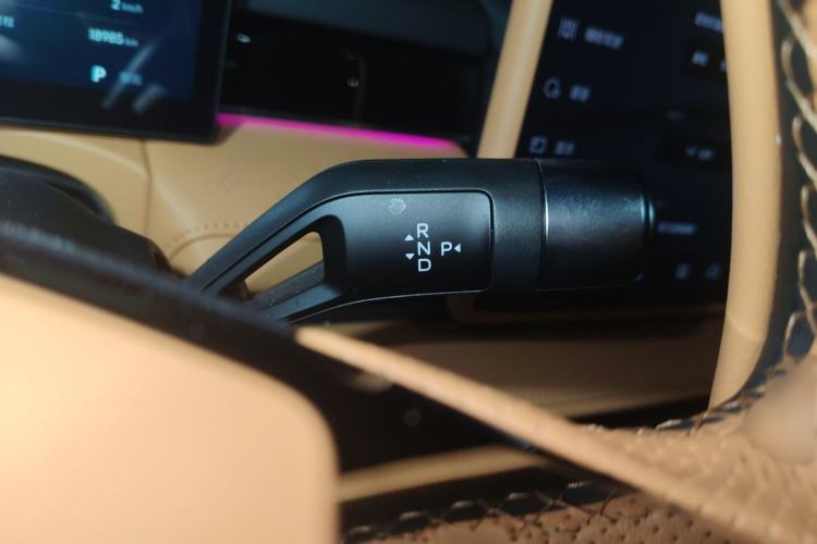 Used Geely Galaxy 8 2025 130km EM-P Exploration Edition Gear Lever