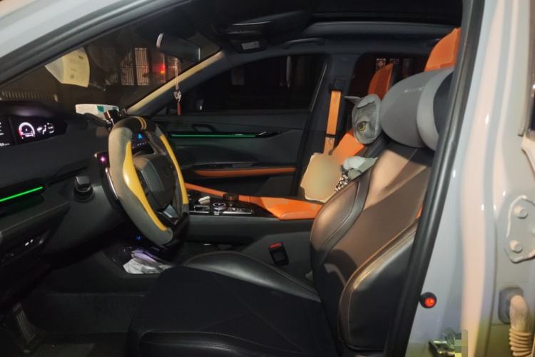 Used CHANGAN UNI-V 2022 1.5T Prestige Version
