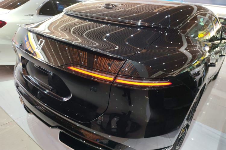 Used Avatr 06 2025 Max All-Electric Version Rear Right 45 Deg