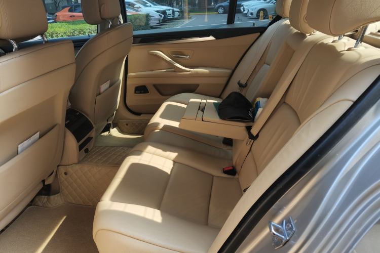 Used BMW 5 Series 2013 525Li Leading Model Left Rear Seat