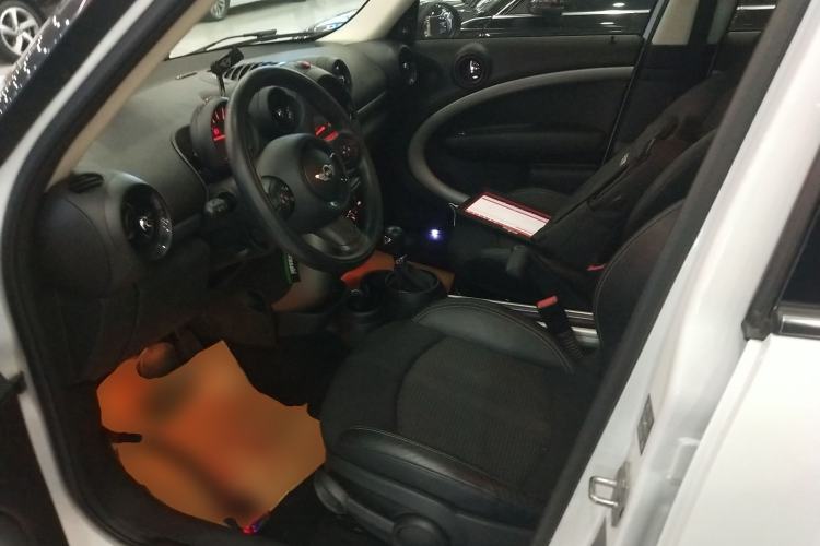 Used MINI Countryman 2016 1.6T COOPER ALL4 Fun Equipment Enthusiast Left Front Seat