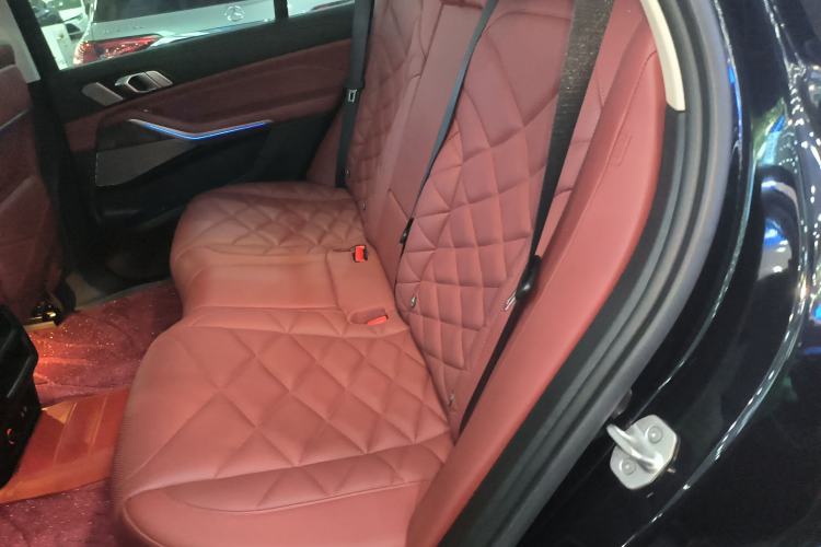 Used BMW X5 2022 Restyled xDrive 30Li Luxury Version M Sport Package Left Rear Seat