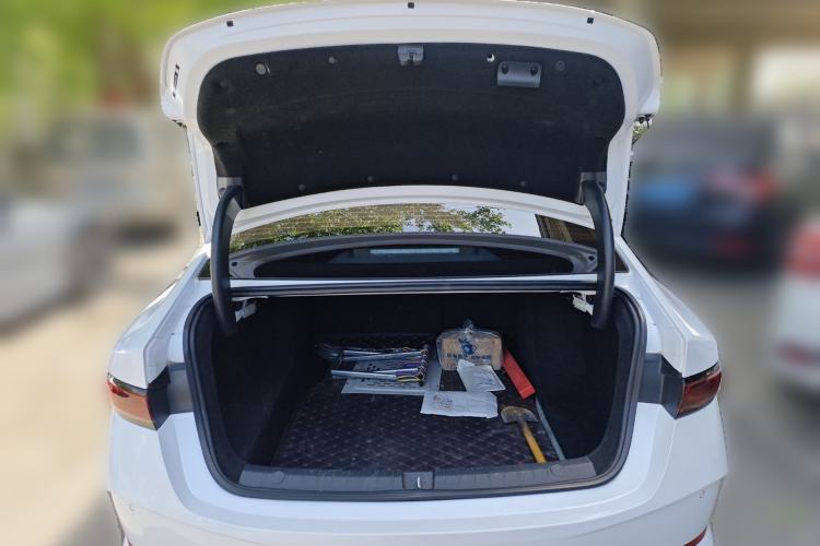 Used BYD Qin PLUS 2025 DM-i Smart Drive 55KM Leading Model
