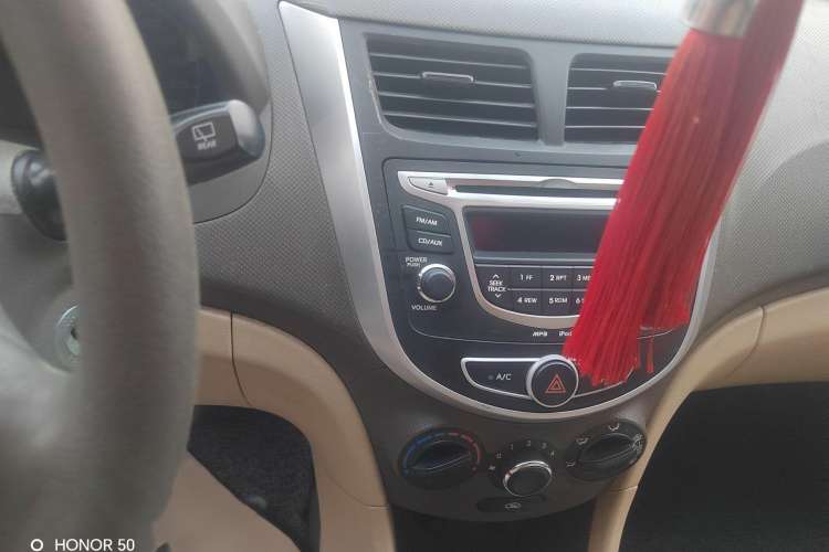 Used Hyundai Verna (older generation) 2011 Hatchback 1.4L Automatic Comfort Model GS