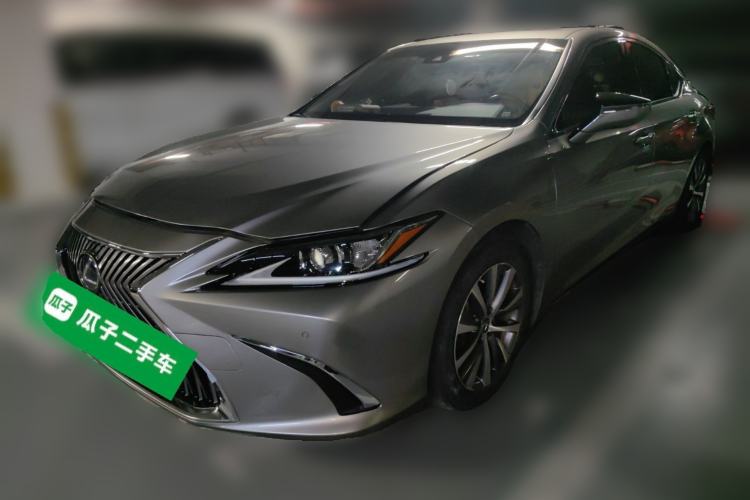 Used Lexus ES 2020 300h Premier Edition