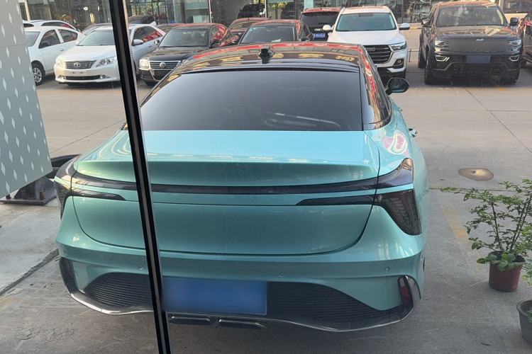 Used Hongqi H6 2023 2.0T ZhiZhen Edition
