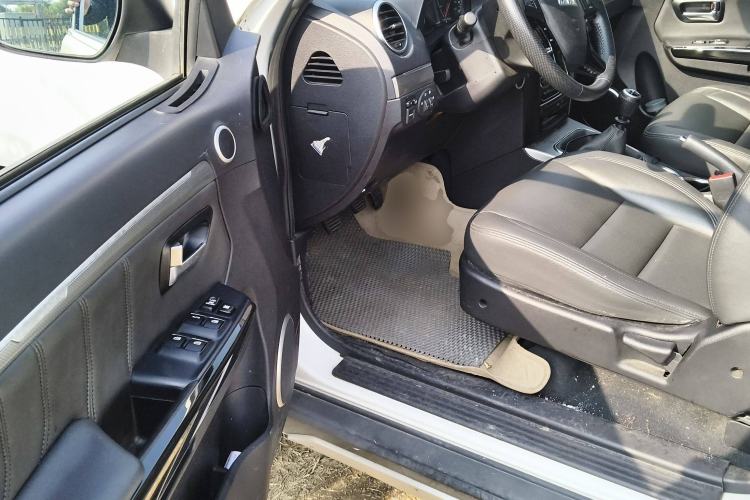 Used Haval H5 Classic 2018 Classic Edition 2.0T Manual Two-Wheel Drive Elite Model Driver Seat