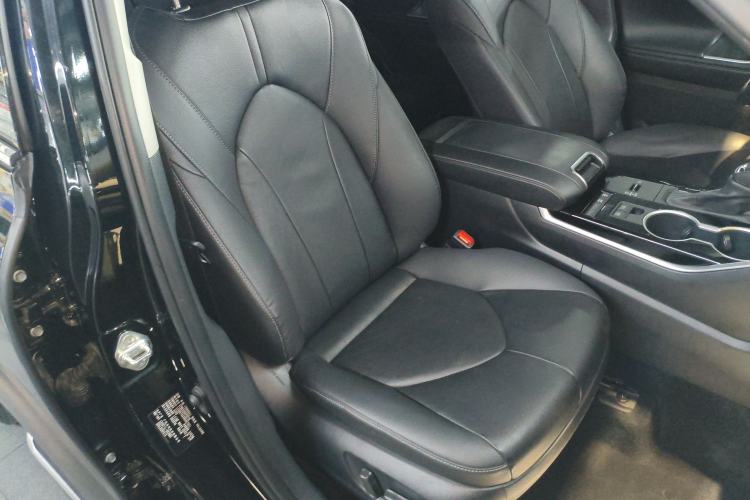 Used Toyota Highlander 2022 Dual-Engine 2.5L Two-Wheel Drive Prestige Edition 7-Seater Right Front Seat