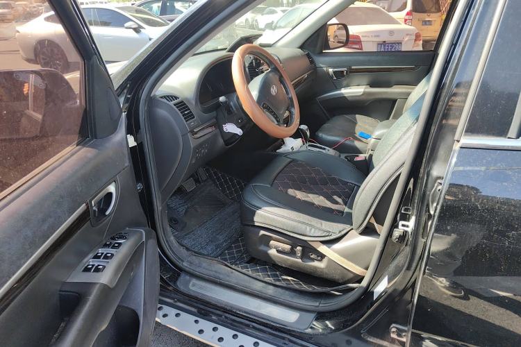 Used Hyundai Santa Fe Classic 2012 2.4 Luxury Edition 7-Seater Four-Wheel Drive