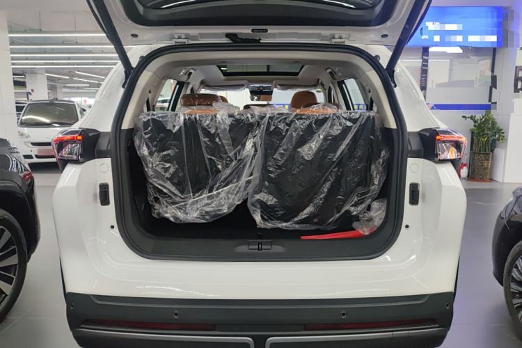 Used JETOUR Shanhai L7 2024 1.5T 120km MAX+ 7-Seater Trunk