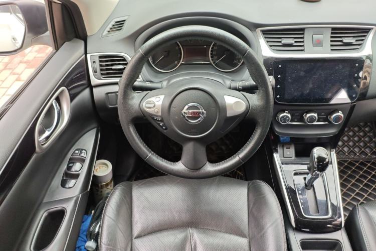 Used Nissan Sylphy 2019 1.6XV CVT Smart Connect Luxury Edition China V Standard Steering Wheel