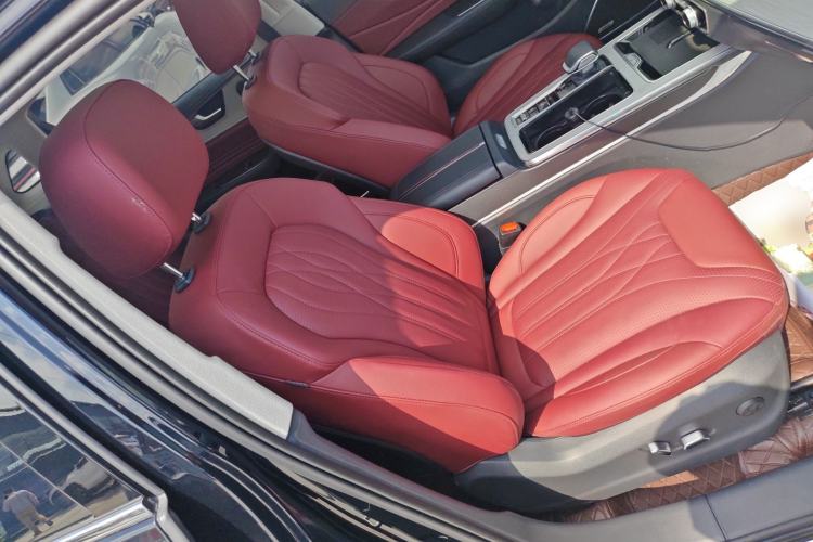 Used Hongqi HS5 2025 2.0T All-Wheel-Drive Flagship Pro Edition
