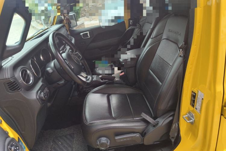 Used Jeep Wrangler 2019 2.0T Sahara Four-Door Version China VI Emission Standard
