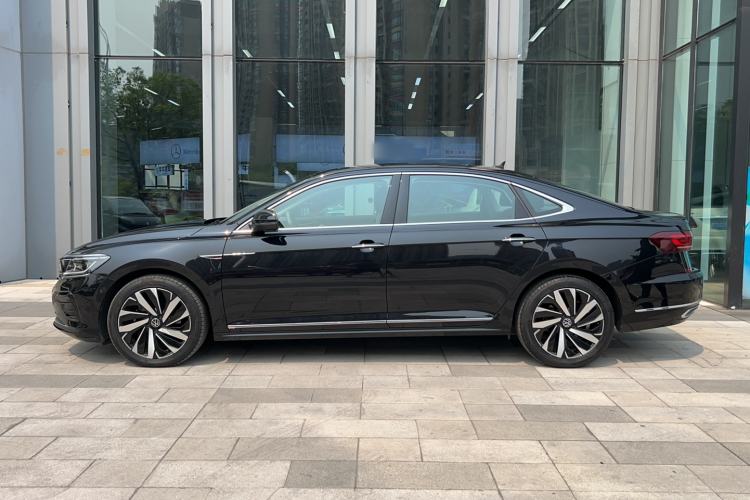 Used Volkswagen Passat 2024 380TSI Dragon Glory Edition Exterior 8