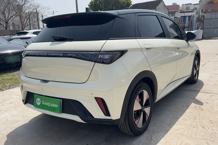 Used BYD Dolphin 2023 420 km Fashion Edition
