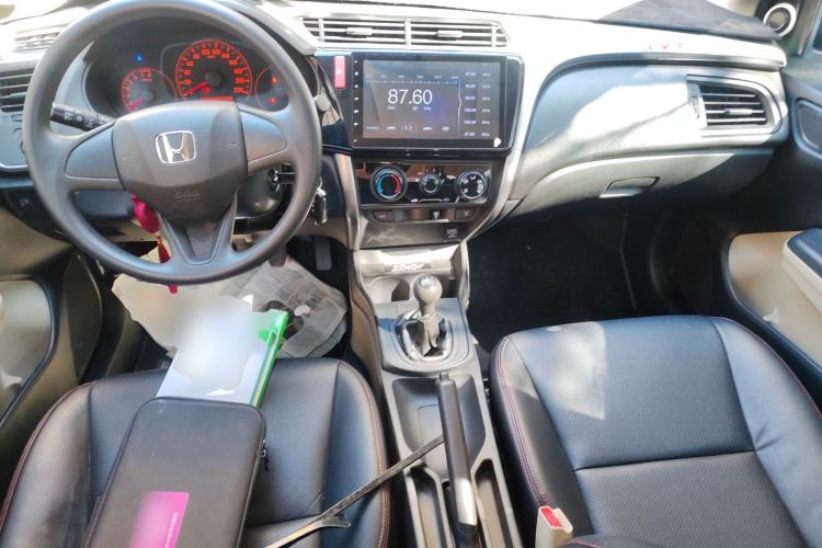 Used Honda City 2015 1.5L manual Comfort version