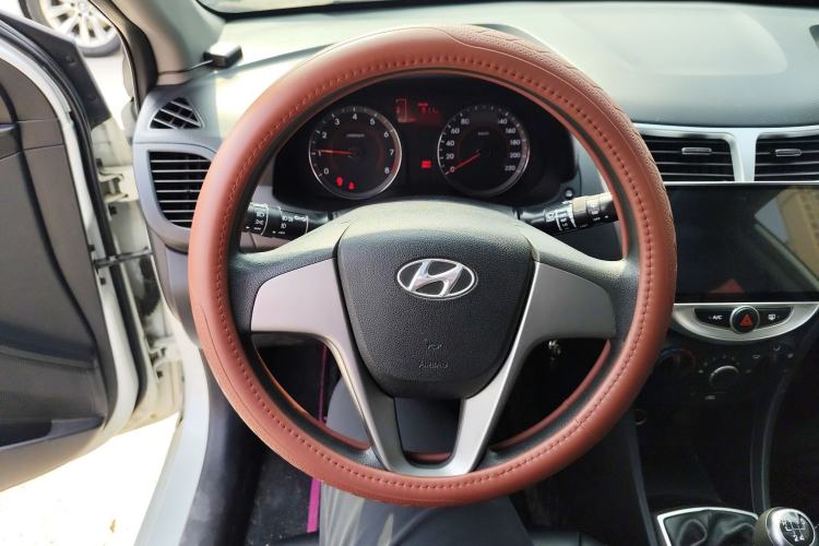 Used Hyundai Verna Ray 2014 1.4L Manual GLX