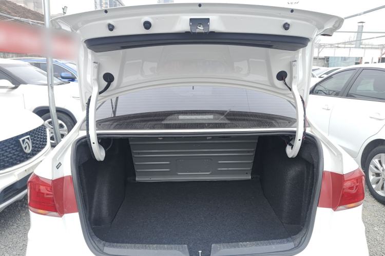 Used Volkswagen Santana 2018 1.5L Manual Fashion Edition Trunk