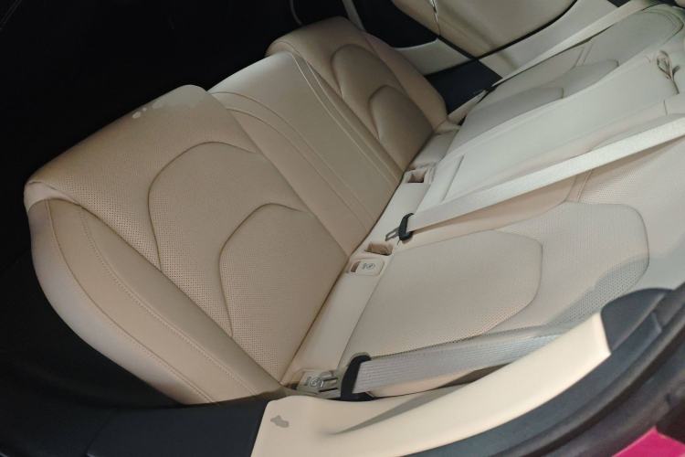 Used Xiaomi Auto SU7 2024 Four-Wheel Drive Ultra-Long Range Advanced Intelligent Driving Max Edition