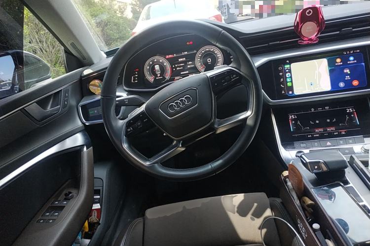 Used Audi A7L 2024 45TFSI S-line Dream-Building Edition Flow Crystal Package