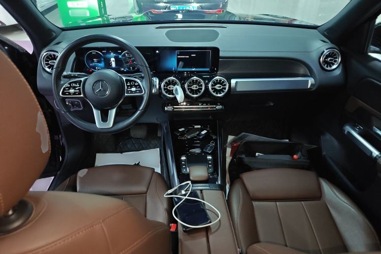 Used Mercedes-Benz GLB 2021 GLB 200 Dynamic Edition Center Console