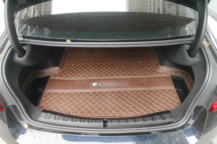 Used BMW i3 2022 eDrive 35 L Trunk