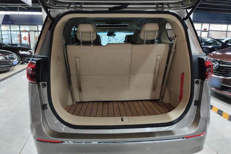 Used Buick GL8 2023 ES Lu Zun Deluxe Model
