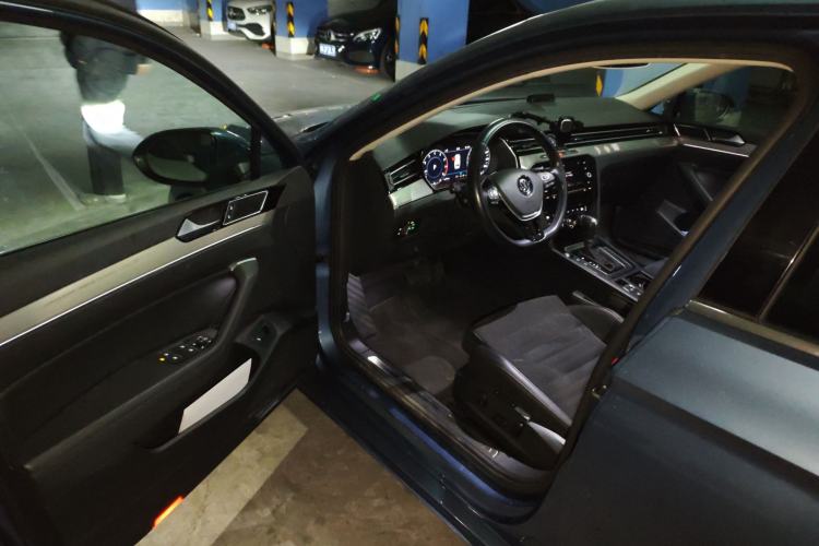 Used Volkswagen Variant 2018 380TSI Two-Wheel Drive Comfort Edition