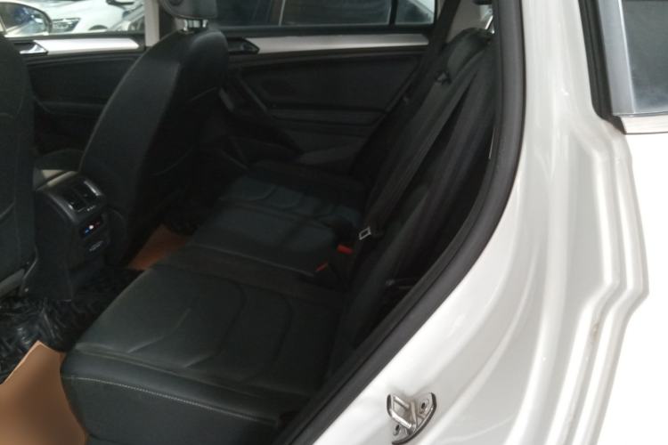 Used Volkswagen Tiguan L 2021 330TSI Automatic Two-Wheel Drive Smart Edition