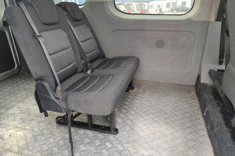 Used Iveco Fidato 2023 C30 Passenger Van 2.0T 93kW Manual Transmission Xingtu Edition Low Roof Left Rear Seat