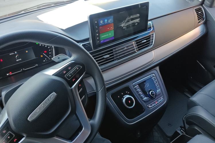 Used SAIC MAXUS G20 2023 Facelifted ES 2.0T Gasoline Automatic Value Edition