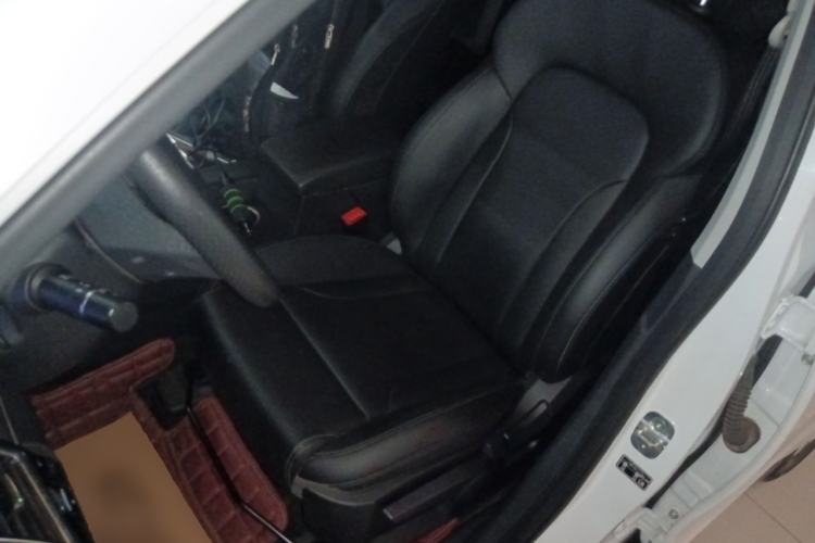 Used Haval H2 2018 Red-Label 1.5T Manual Two-Wheel Drive Elite Model Left Front Seat