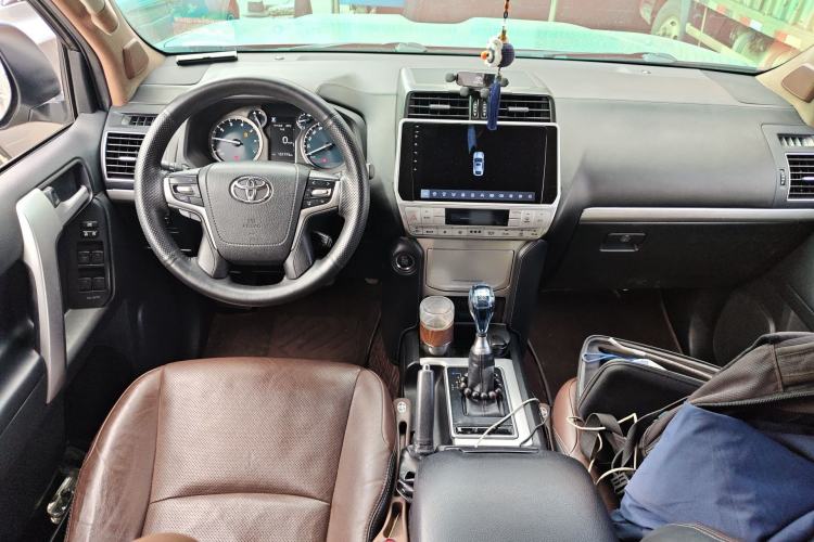 Used Toyota Prado 2019 3.5L Automatic TX-L Deluxe Edition with Rear-Mounted Spare Tire Center Console