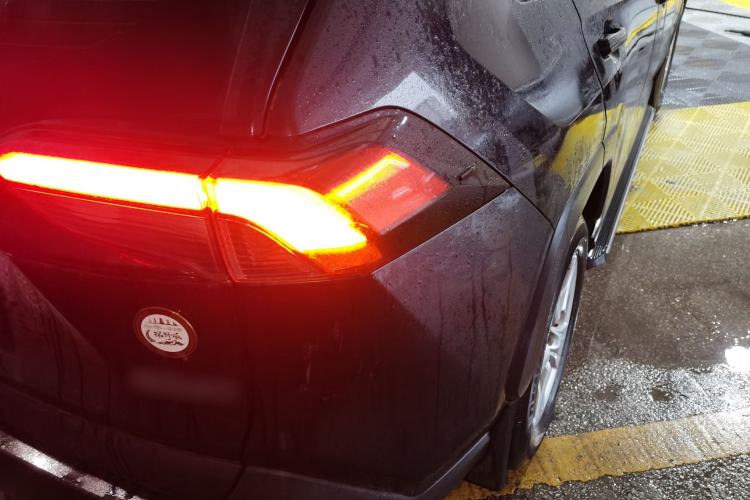 Used Toyota RAV4 2023 2.0L CVT Two-Wheel Drive Urban Edition Right Rear Taillight