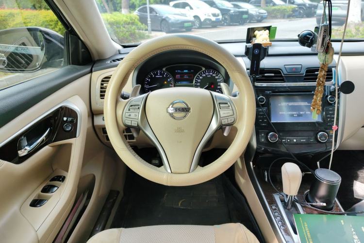 Used Nissan Teana 2013 2.5L XL-NAVI Tech Smart Enjoyment Edition Steering Wheel