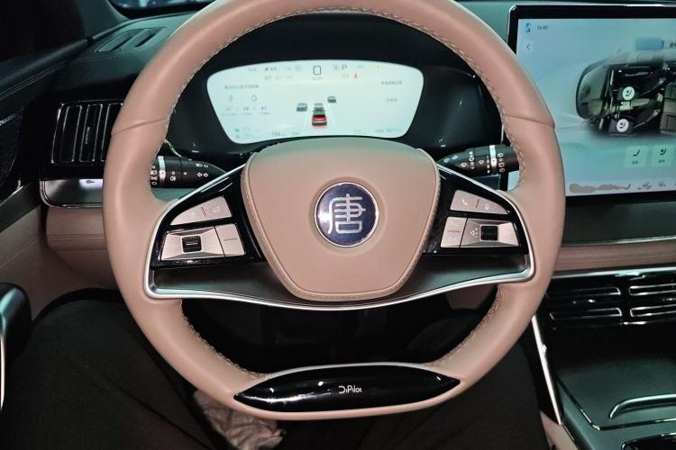 Used BYD Tang New Energy 2025 DM-i 115KM Prestige Model Steering Wheel
