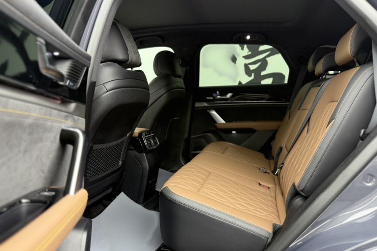 Used BYD Tang New Energy 2021 DM-i 112KM Prestige Model Interior 3