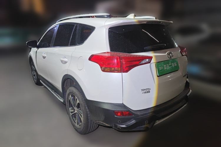 Used Toyota RAV4 2015 2.0L CVT Two-Wheel Drive Fashion Edition
