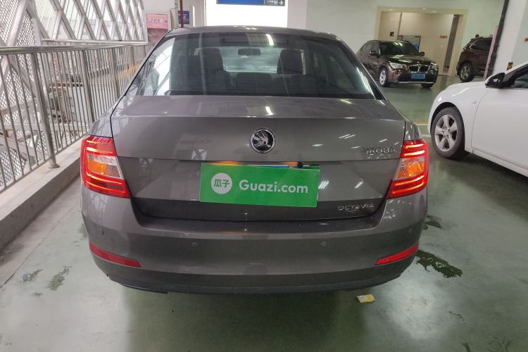 Used Skoda Octavia 2015 1.6L Manual Eado Edition Rear