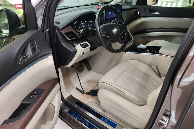 Used Buick GL8 2022 Land Business Class 652T Luxury Model Driver Seat
