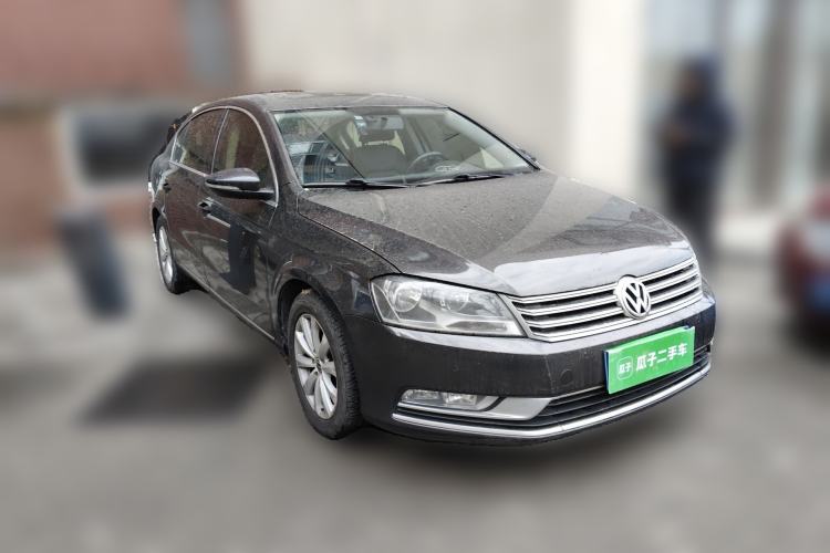 Used Volkswagen Magotan 2013 1.8TSI Premier Model Front Right 45 Deg