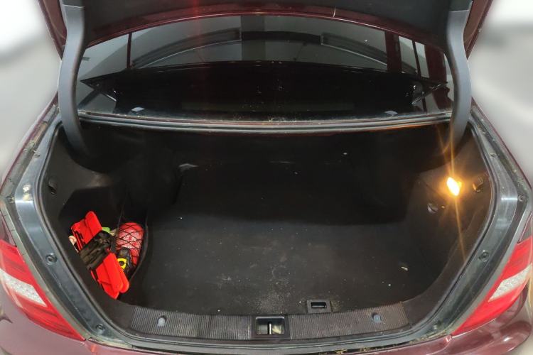 Used Mercedes-Benz C-Class 2011 C 200 CGI Fashion Model Trunk