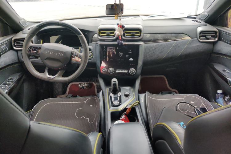 Used Lynk & Co 03 2021 03+ 2.0TD Automatic Wind-Chasing Edition Center Console