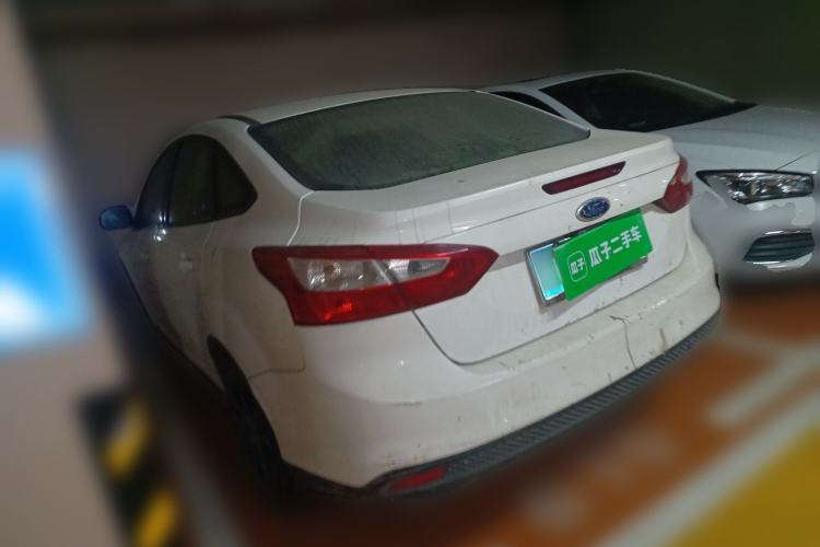 Used Ford Focus 2012 Sedan 1.6L Manual Comfort Model
