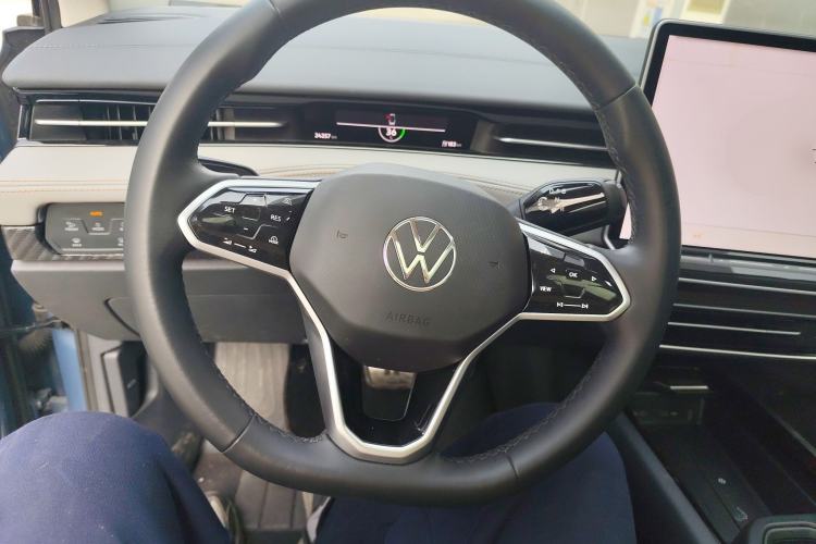 Used Volkswagen ID.7 VIZZION 2024 AIR model Steering Wheel