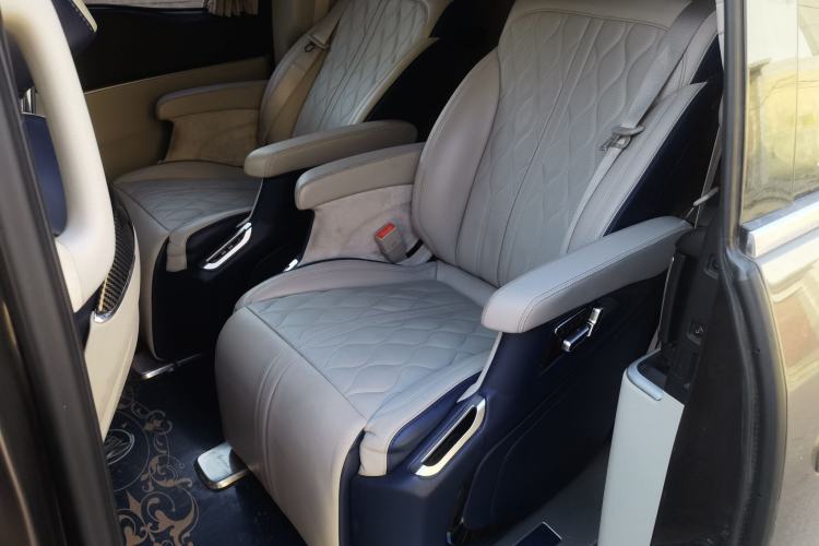 Used Buick GL8 2020 Land Cruiser Executive Class 652T Comfort Model
