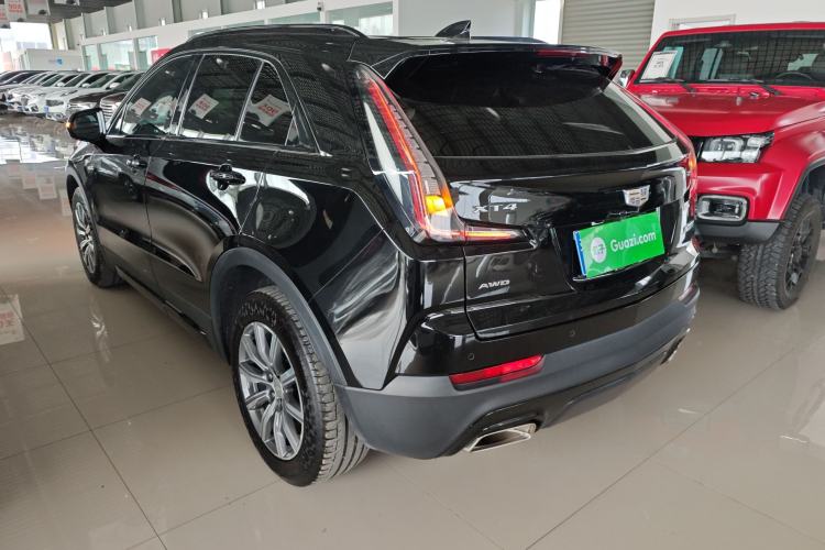 Used Cadillac XT4 2018 28T 4x4 Leading Sport Model
