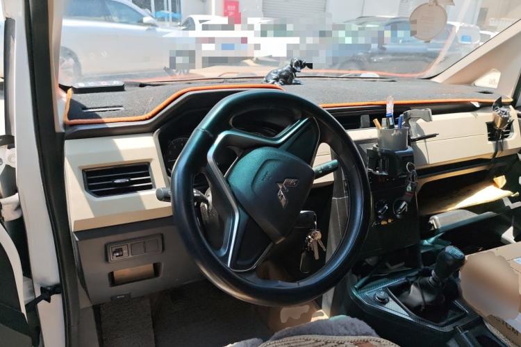 Used Wuling Hongguang PLUS 2019 1.5T Manual Comfort Version 7 Seats