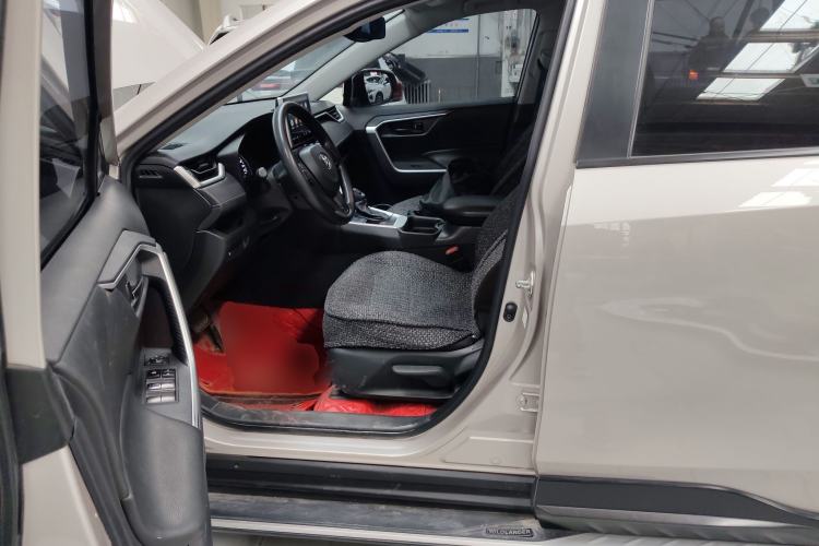 Used Toyota Wildlander 2020 Dual-Engine 2.5L E-CVT Two-Wheel Drive Leading Edition Left Front Seat